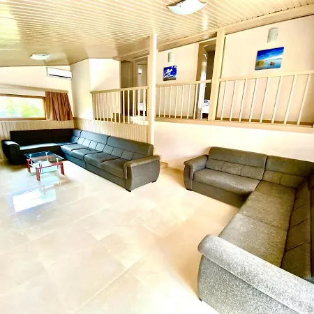 Feriehus 55 & Pool - *