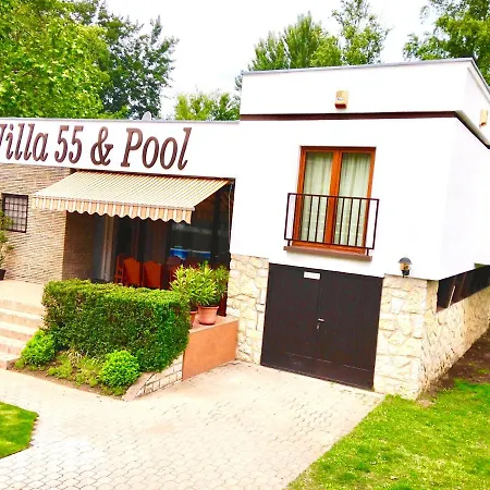 Case de vacanță 55 & Pool - Siófok