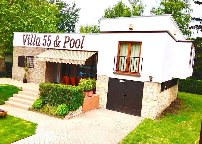 Case de vacanță 55 & Pool - Siófok